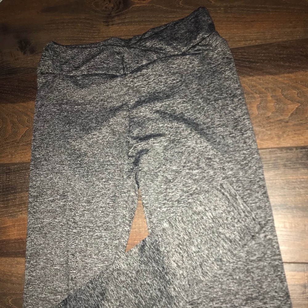 Grey leggings